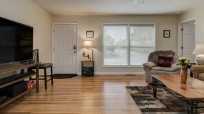 Smart-TV, Netflix, bøker og strømmetjenester