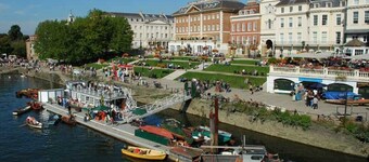 Stylish Victorian Studio + kitchenette 