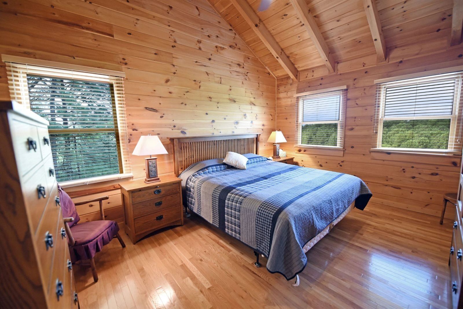 3 bedrooms, desk, iron/ironing board, free WiFi