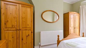 Free WiFi, bed sheets, wheelchair access