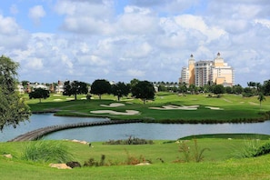 Golf - Stylish NEW Renovation in Reunion Resort - Large Patio and Pool Deck 3bd/3.5ba #3ru456 (Kissimmee)