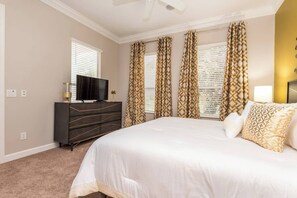 3 habitaciones, decoración personalizada y muebles diferentes 