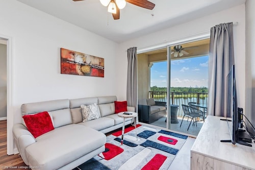 スタイリッシュで現代的、ビスタ ケイ ハイダウェイ - レイク ビュー、3 ベッドルーム / 2 バスルーム、No.3vc4126