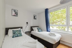 2 habitaciones, tabla de planchar con plancha y wifi gratis 