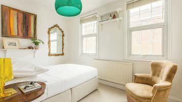 2 bedrooms, individually decorated, individually furnished