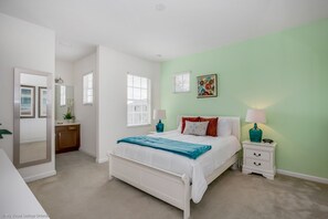 6 bedrooms, individually decorated, individually furnished, desk - NEW Listing - Spacious Disney Area Pool Home With Amazing Resort Amenities! 6bd/5ba (Davenport)