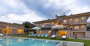Outdoor pool - Accommodation Spaccasole 2 on Cortona (Foiano della Chiana)