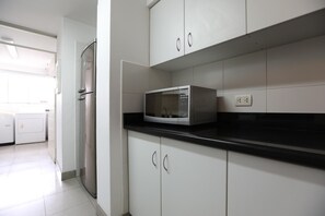公寓 | 私人厨房 | 冰箱、微波炉、炉灶、茶具/咖啡用具