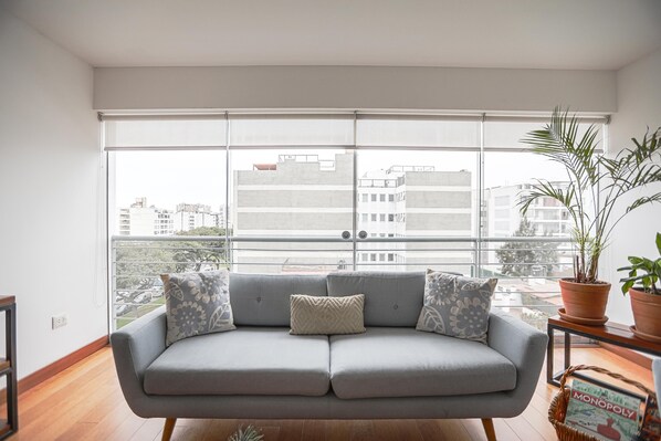Apartment | Living area | 32-inch Smart TV with cable channels, TV - Stylish Incredible Brand New Apartment (Lima)