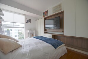 Apartment | 2 bedrooms, desk, blackout drapes, free WiFi - Stylish Incredible Brand New Apartment (Lima)