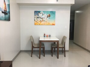 Dining - BGC One Uptown 1 Bedroom Corner Unit 16th floor with City View (Taguig)