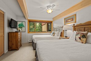 1 bedroom, iron/ironing board, WiFi - Stonebridge Condominiums 621 2 Bdrm Den 3 BA Slopeside Unit Steps to Base Village (Snowmass Village)