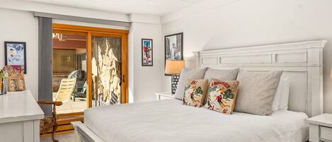 1 bedroom, travel crib, free WiFi, bed sheets