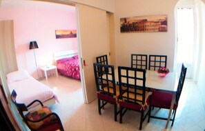 2 Schlafzimmer, Bügeleisen/Bügelbrett, WLAN, Bettwäsche