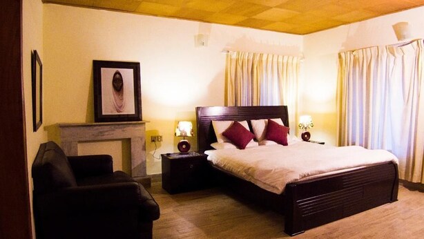 Iron/ironing board, WiFi (free), bed sheets - TheGrand at Gharial (Murree)
