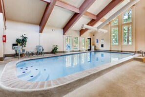 Innenpool, beheizter Pool