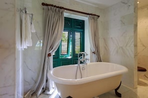 Bathroom - Mullins Bay - Townhouse 7 (Mullins)