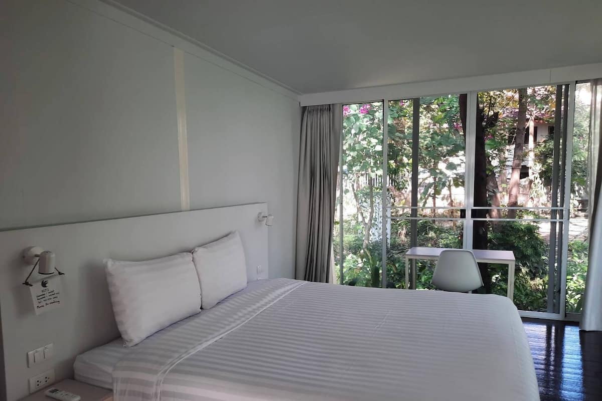 King Room with Garden View