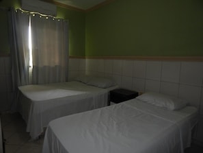 Wifi gratis y ropa de cama