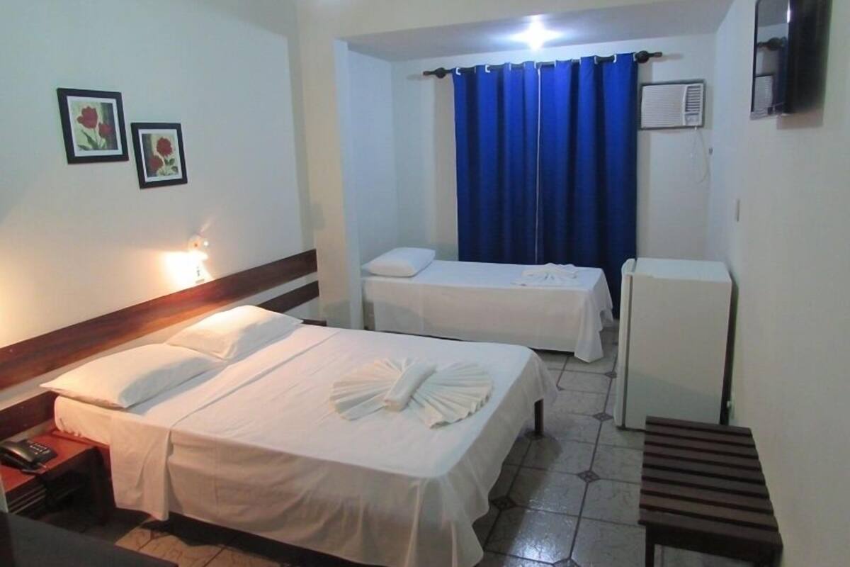 Standard Room | Minibar, WiFi (free), bed sheets