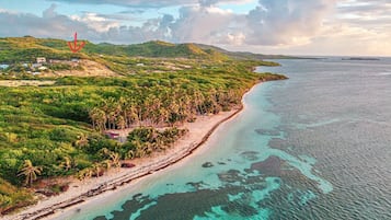 Playa en los alrededores