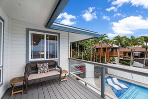 Property grounds - Honu O Kai (Turtle of the Sea): Lush Oceanview Getaway w/ Heated Pool AC Views (Kailua Kona)