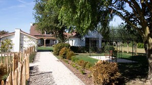 Property grounds - Madelette B&B (Moorslede)