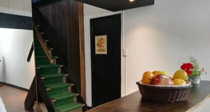 House 4 rooms for 5 people. Minutes from downtown.