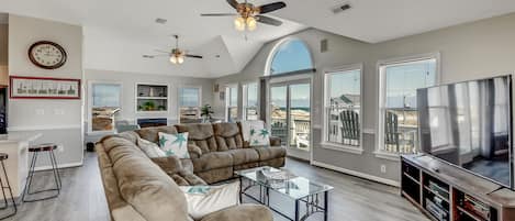 Smart TV, chimenea, videojuegos y futbolito