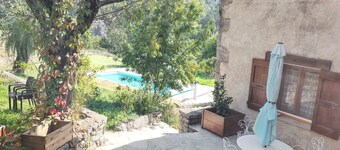 Homerez - Villa in Sisteron with Pool