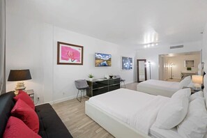 Silitysrauta/-lauta, ilmainen Wi-Fi, vuodevaatteet