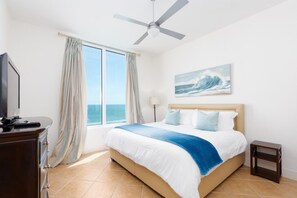 3 bedrooms, desk, iron/ironing board, travel cot - Sapphire 1505 - By GISO Vacation Rentals (South Padre Island)