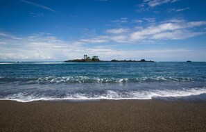 Beach - Garden of Heliconias Lodge (Drake Bay)