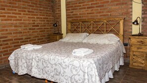 Loftsrom, 1 kingsize-seng | Wi-fi (inkludert) og sengetøy