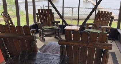 Notre Dame Home games / Experience Lakefront Life