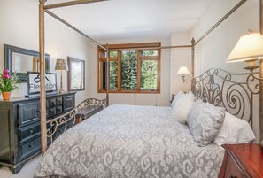 Apartamento familiar | 3 dormitorios, ropa de cama de alta calidad, decoración individual