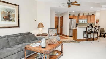 Family Condo | Living area | Flat-screen TV, Netflix, Hulu, streaming services
