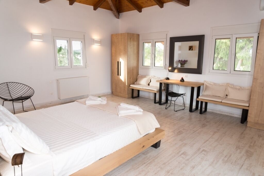 2 slaapkamers, een bureau, een strijkplank/strijkijzer, gratis wifi