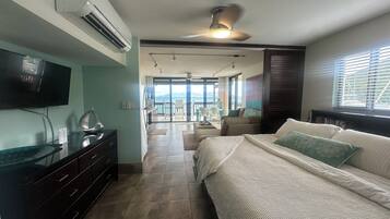 1 bedroom, in-room safe, iron/ironing board, WiFi (free)
