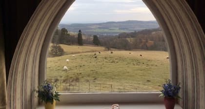 Schönes alleinstehendes Ferienhaus für 7 Leute mit TV, Panoramablick und Parkplatz