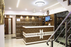 Reception - Hotel Apple Inn (Navi Mumbai)
