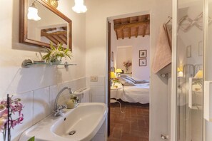 5 bedrooms, internet, bed sheets - Tignano, Barberino Val d'Elsa, Florence and Chianti (Barberino Val d'Elsa)