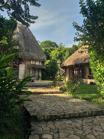 Property grounds. Eco-Hotel Sak Nok