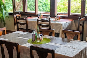 Restaurant - Cabaña - Bar- Restaurante El Mirador (Vallegrande)