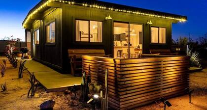 The Wild Kindness: Hot tub, fire pit + EV charger