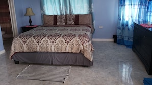 Family Double Room | Laptop workspace, blackout drapes, iron/ironing board, WiFi (free) - DSH Vacation Rooms (Mandeville)