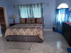 패밀리 더블룸 | 각각 다르게 가구 비치, 노트북 작업 공간, 암막 커튼, 다리미/다리미판