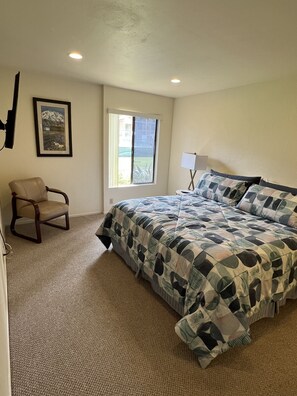 2 Schlafzimmer, Bügeleisen/Bügelbrett, Reisekinderbett, kostenloses WLAN