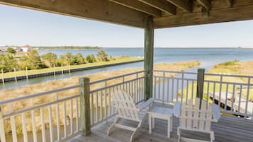 201 - One Bedroom Water View Suite | View from room