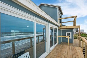 Terrace/patio - Oceanfront, Blissful Sunrises, Beach Gear, BBQ (St. Augustine)